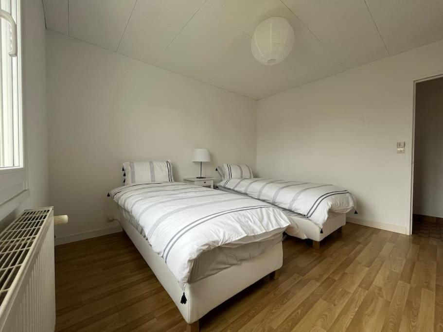 Maisonnette - Jardin Exterieur Champagne-sur-Seine Ngoại thất bức ảnh